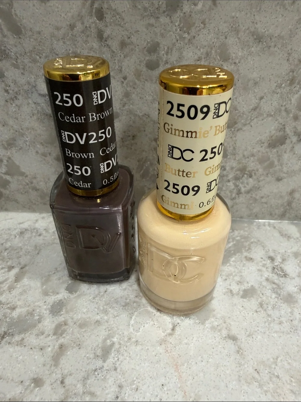 DV by Dolce Vita Nail Polish Duo — Cedar Brown & Gimmie' Butter (Brown & Cream)